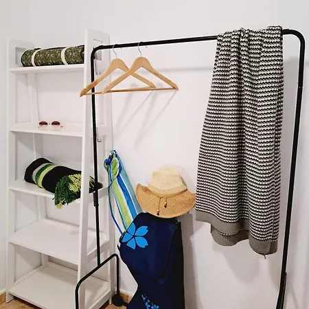 Апартаменти House With Palm Tree