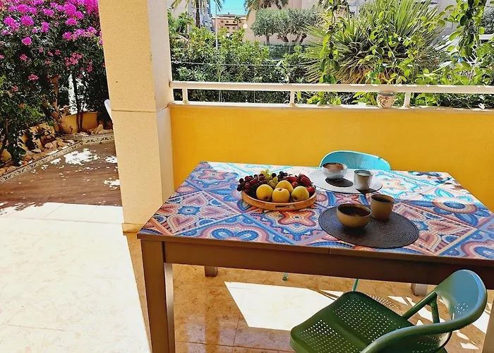 House With Palm Tree Apartamento *