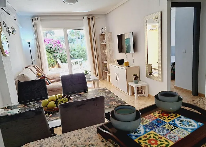 House With Palm Tree Apartamento