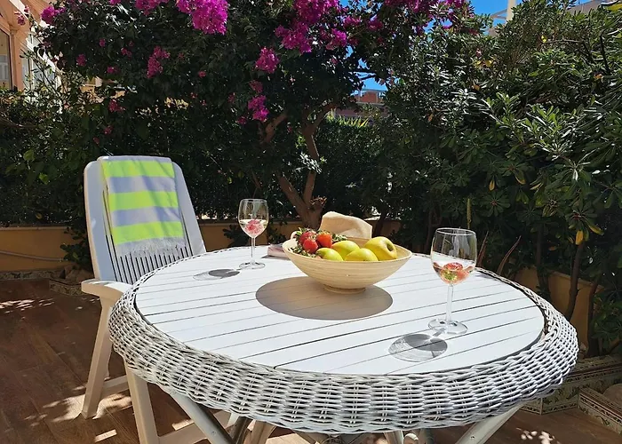 Appartement House With Palm Tree *